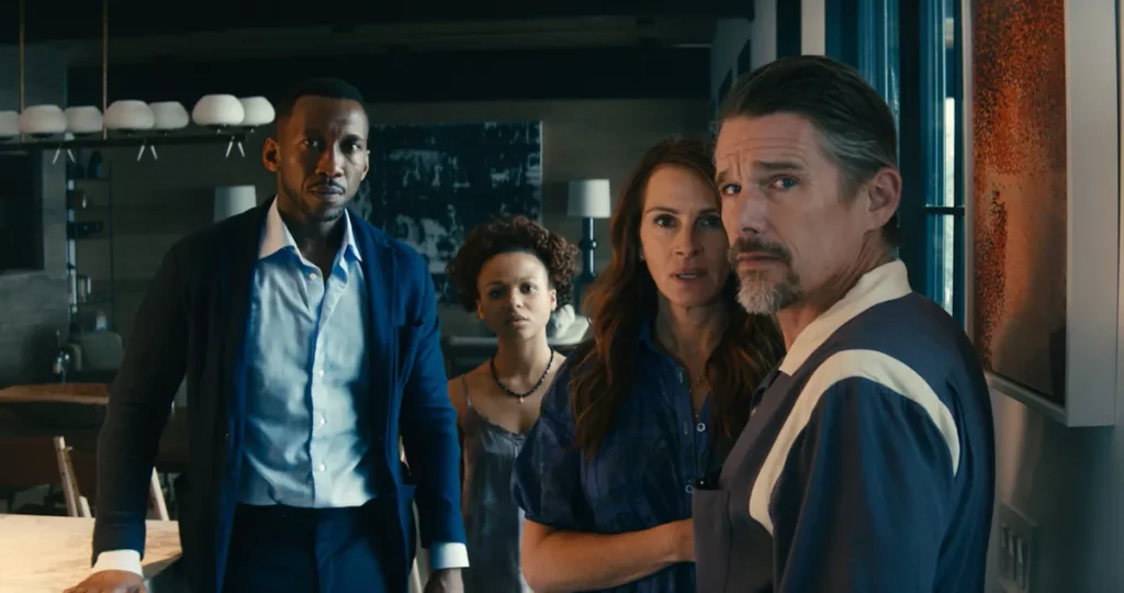 Leave the World Behind (2023) - Best Thriller Movies on Netflix