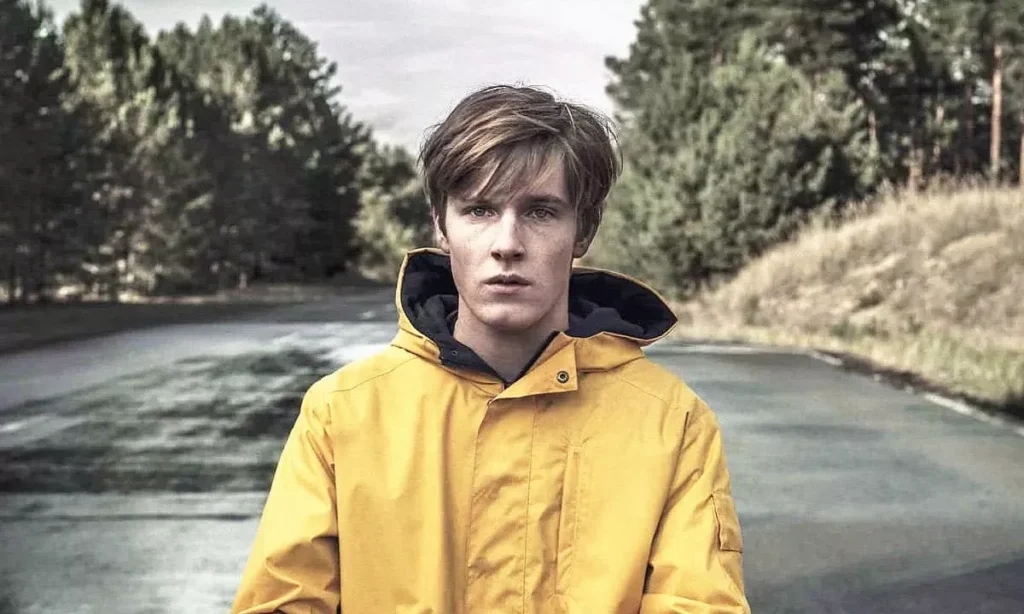 Dark (2017–2020) series on Netflix